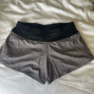 Lululemon speed up low rise short
